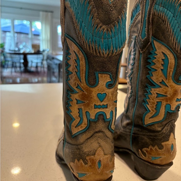 Western Leather Cowboy Boots - Black and Tan - Picture 4 of 13